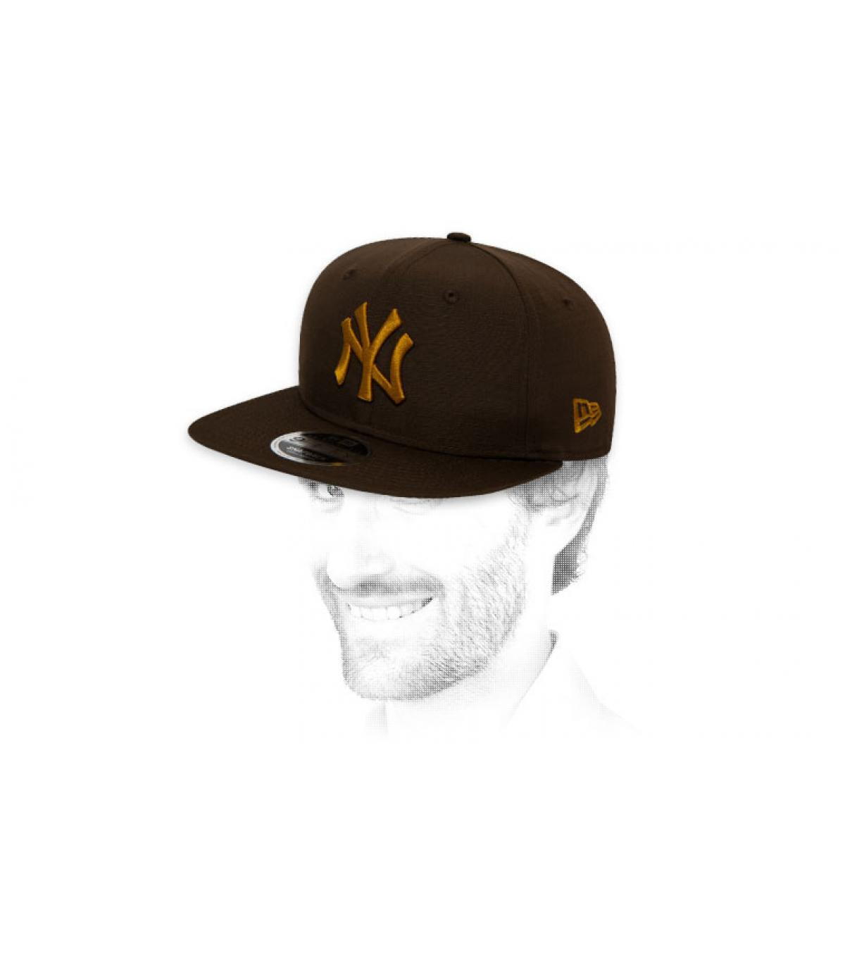Black and gold strapback hat discount
